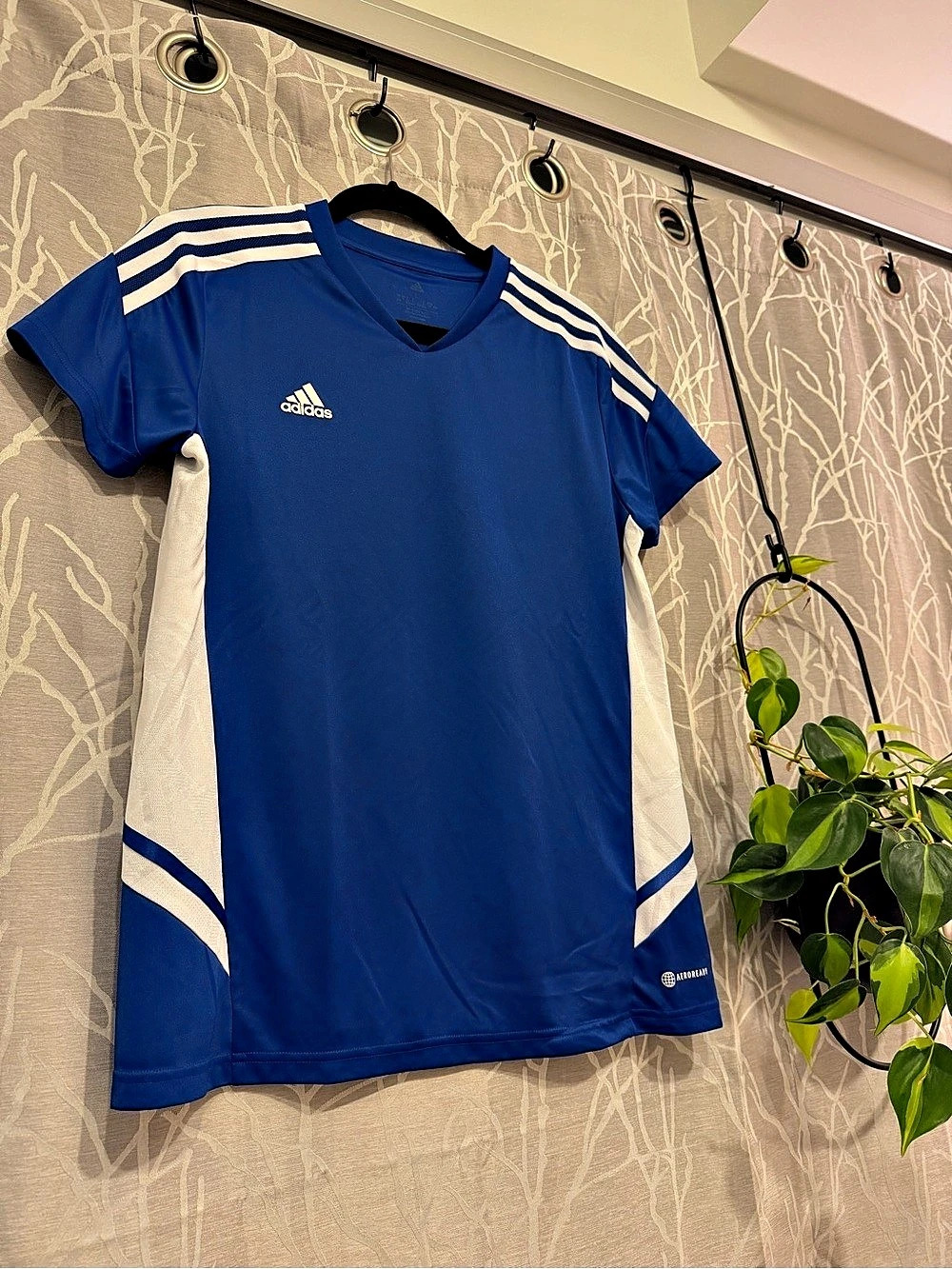 adidas womens Blue & White Jersey Size Medium
